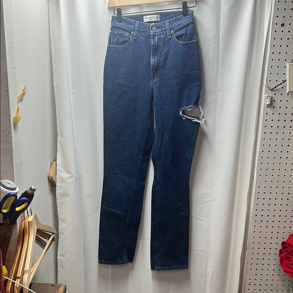Abercrombie & Fitch Denim - Abercrombie Dark Blue Curve Love 90s Straight Side Distress Jeans- 25